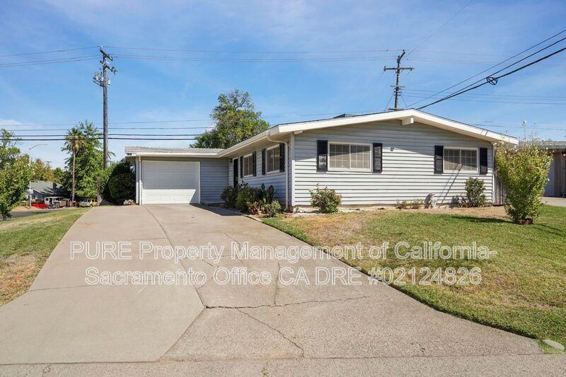 6360 La Cienega Dr - Photo 3 of 44
