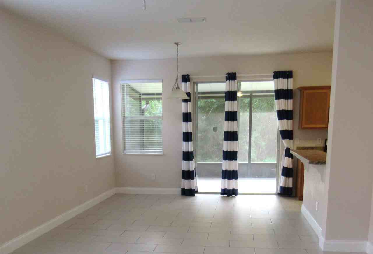 597 Mount Olympus Blvd - Photo 5 of 18