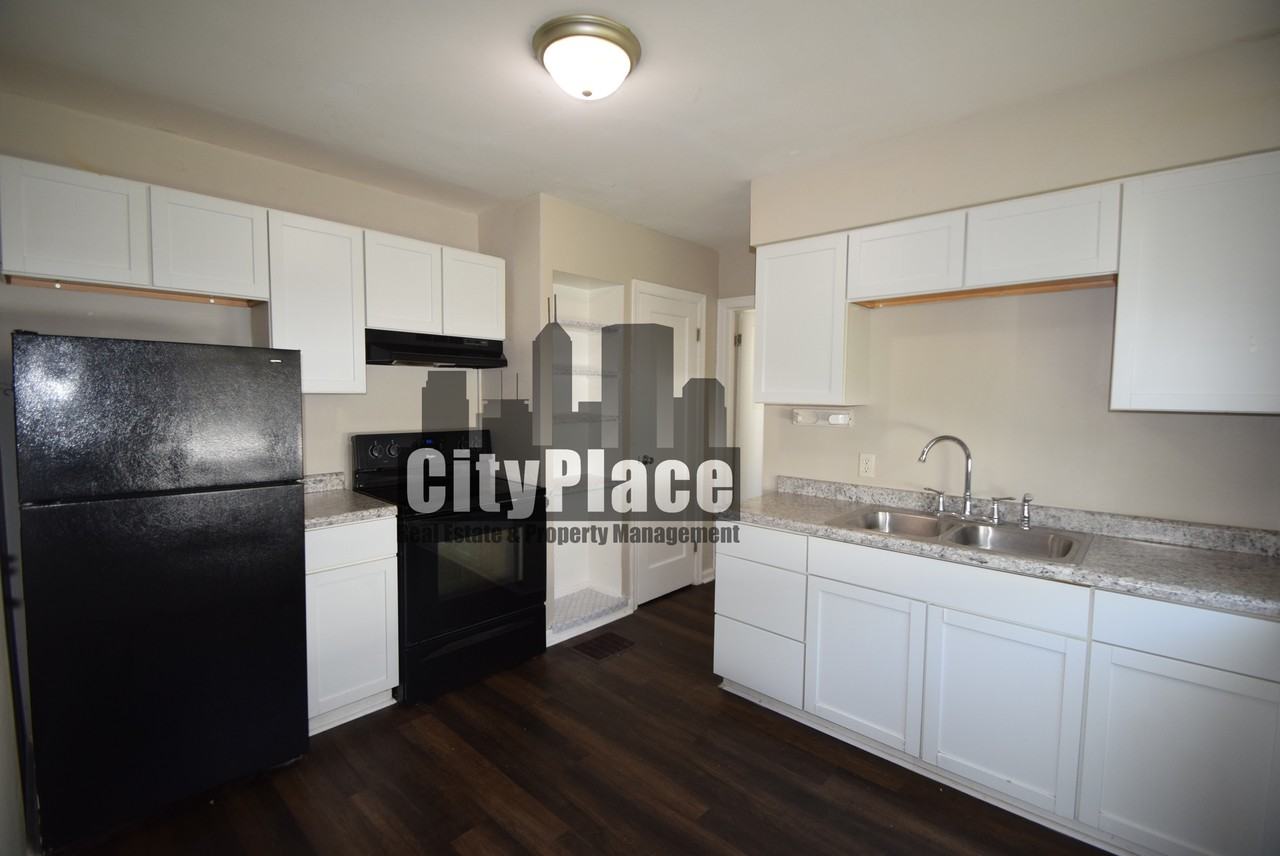 1434 North Denny Street - Photo 6 of 11