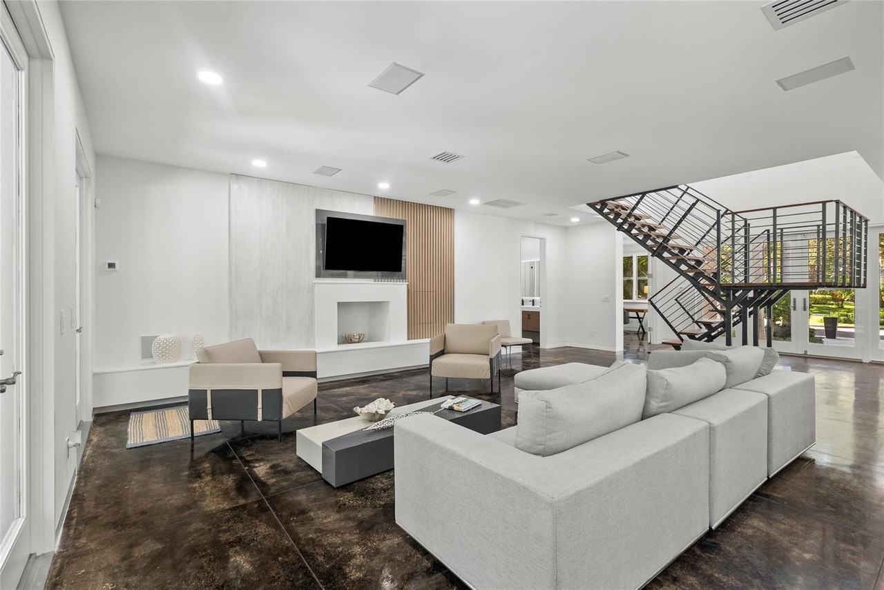 107 Abbie Ct #NA - Photo 2 of 29