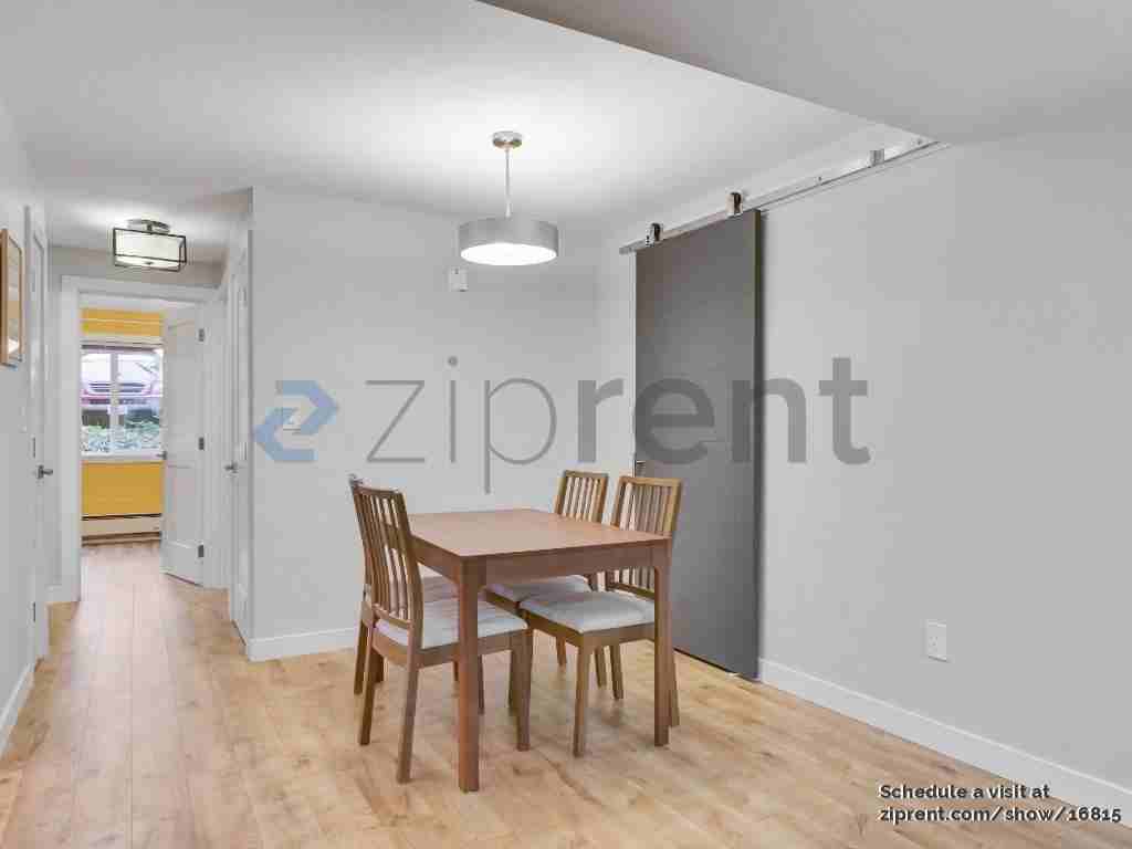 6533 106th Ave Ne #D - Photo 3 of 15