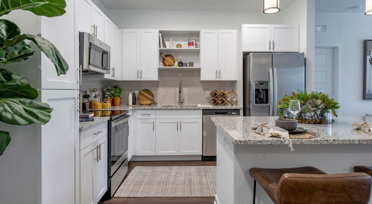 5291 Post Oak Boulevard 2 - Photo 2 of 12