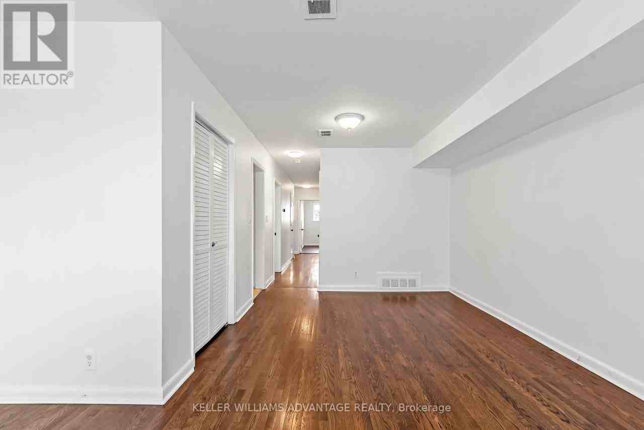 3572 Dufferin Street - Photo 2 of 16