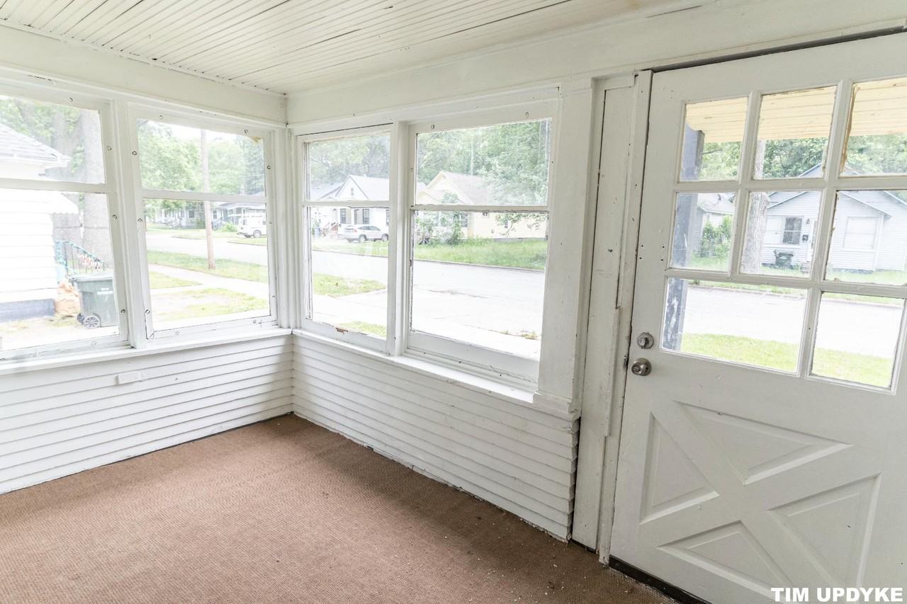 1651 Dyson St - Photo 2 of 31