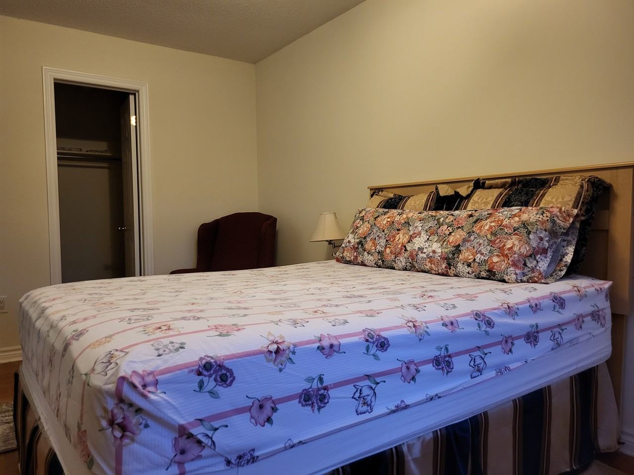 245 Morrish Road - Photo 2 of 9