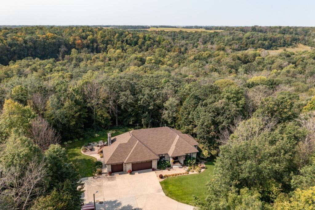 3273 Grand View Ln Sw - Photo 2 of 50