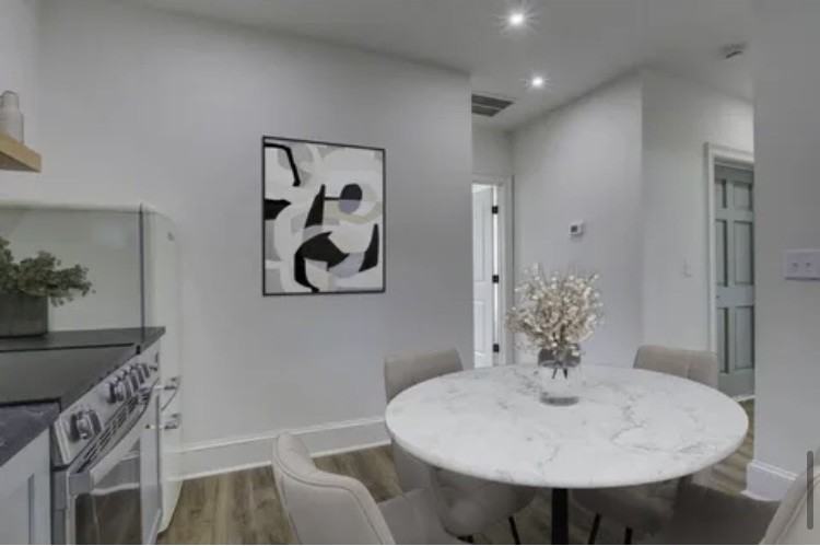 144 Darlington Ave Apt B #B - Photo 3 of 9