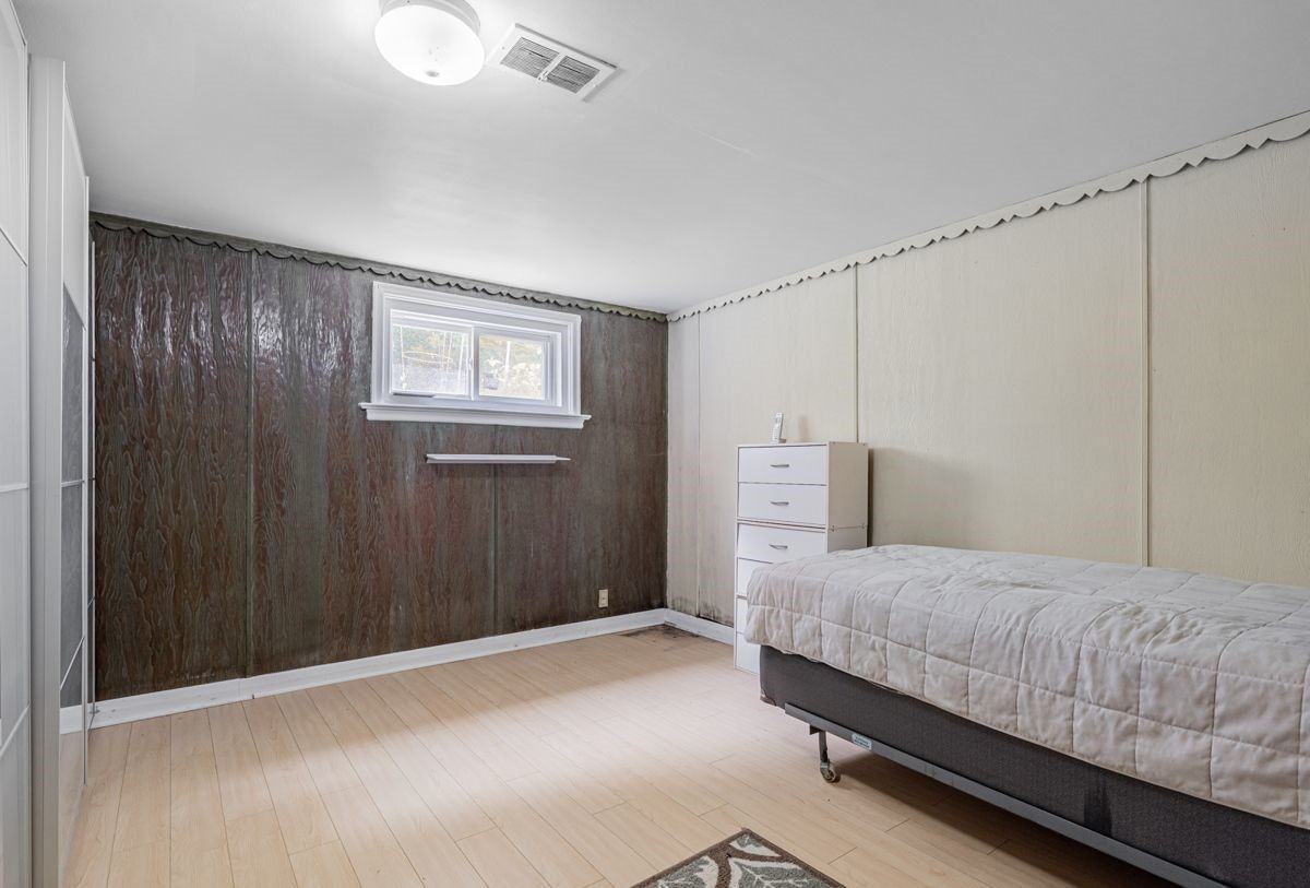 115 Frontenac Avenue #BSMT - Photo 6 of 16