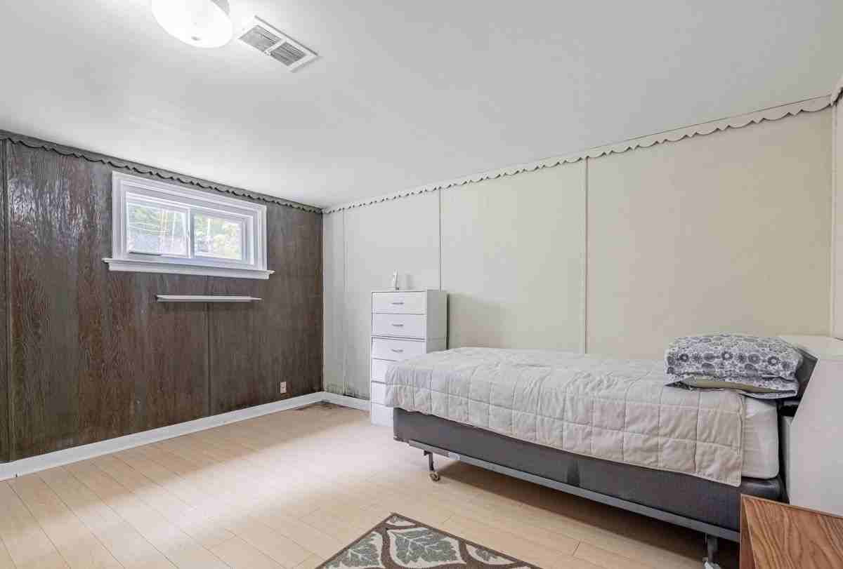 115 Frontenac Avenue #BSMT - Photo 7 of 16