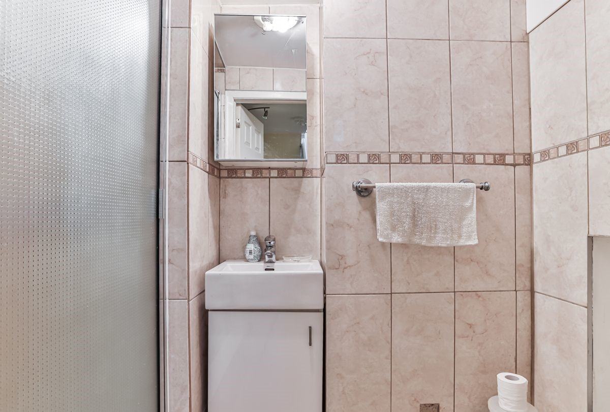 115 Frontenac Avenue - Photo 11