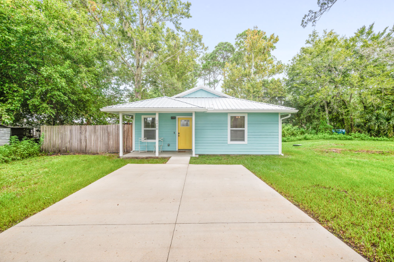 1420 Los Robles Ave - Photo 2 of 17