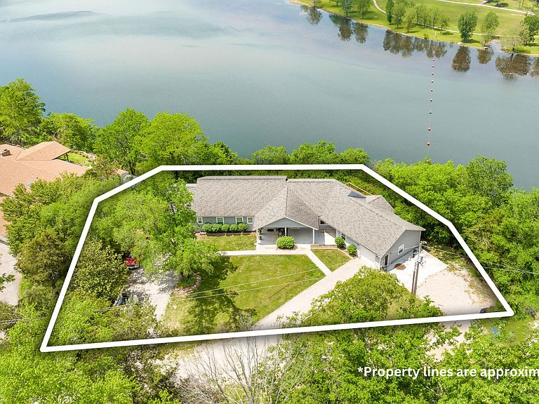 319 Cliff House Rd #B - Photo 3 of 19