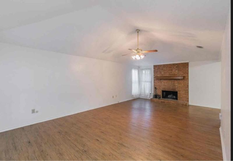 1317 Bryan Pl - Photo 2 of 12