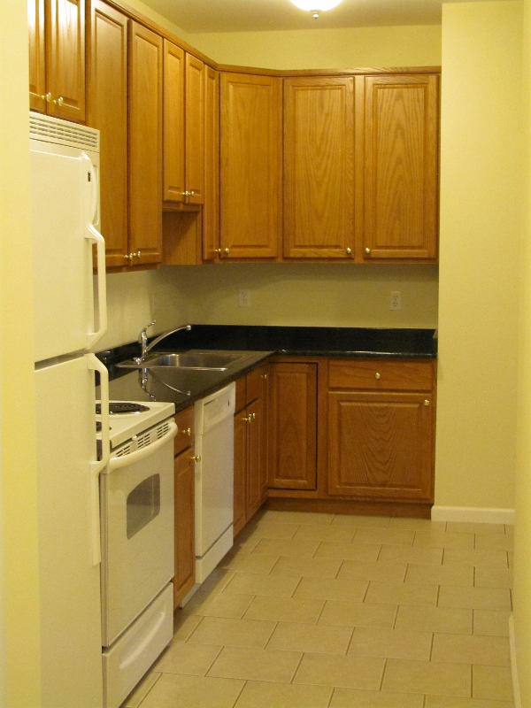 1010 6th Street - Photo 4 of 8