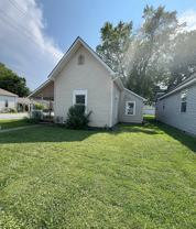 422 S Oak St - Photo 1 of 1
