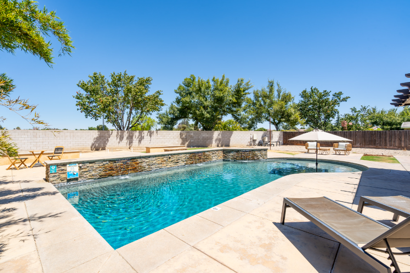 10910 Mayacamas Dr - Photo 2 of 20