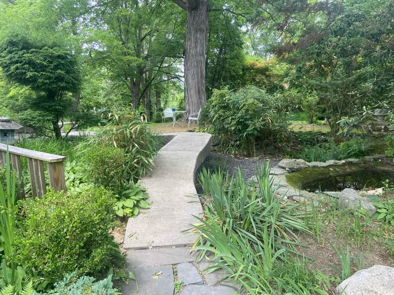 259 Locust Ave - Photo 2 of 7