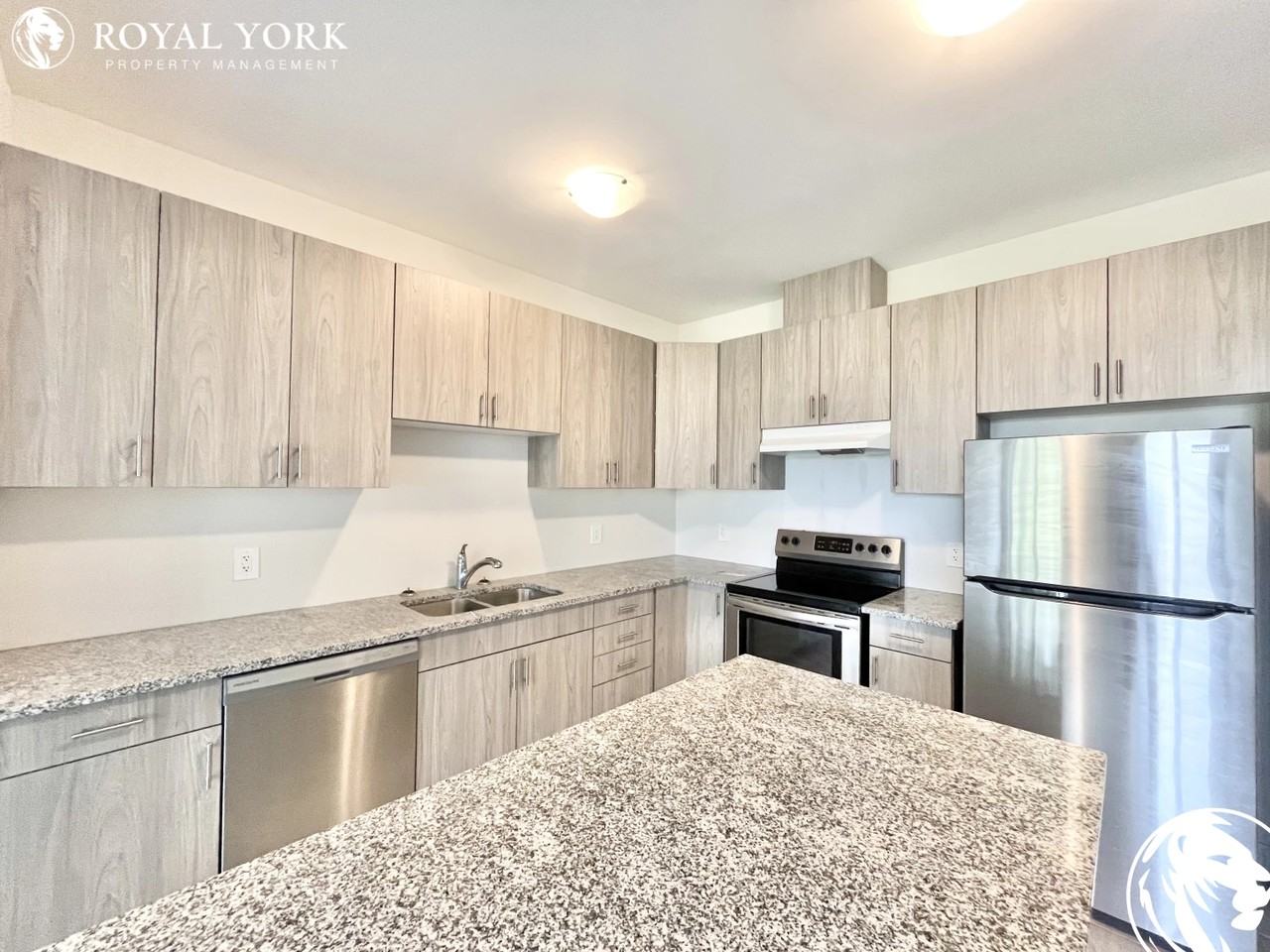 208 Middleton Street, Thamesford, Ontario N0M 2M0 - Photo 3 of 18