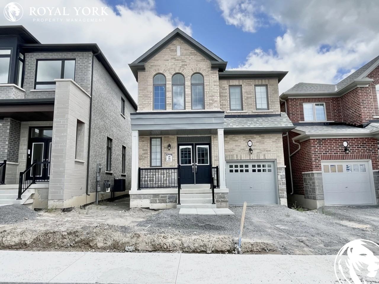 1-2135 Hallandale Street, Oshawa, Ontario L1H 8L7 - Photo 2 of 27