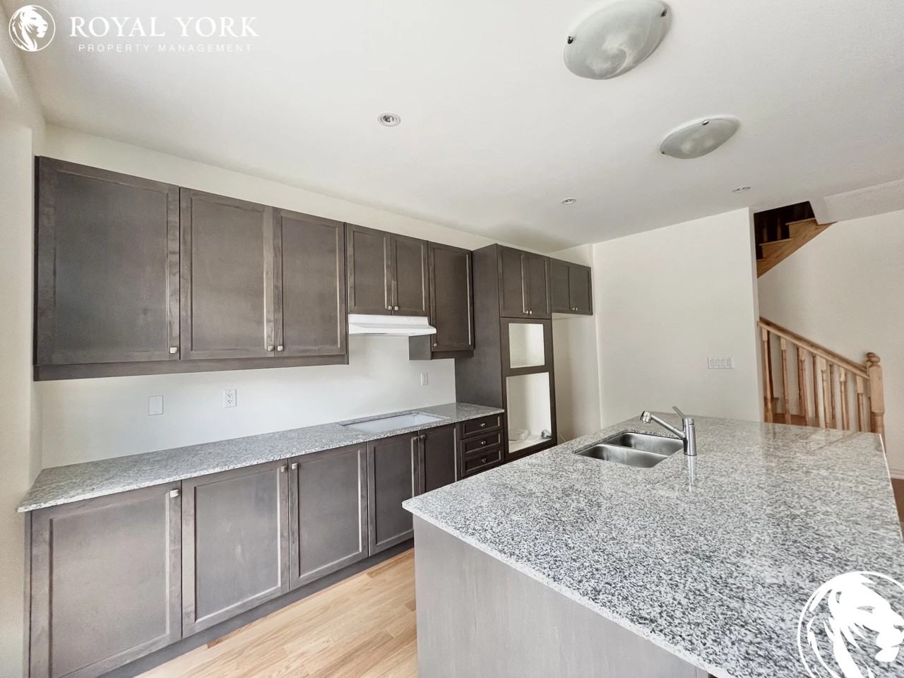 1-2135 Hallandale Street, Oshawa, Ontario L1H 8L7 - Photo 3 of 27