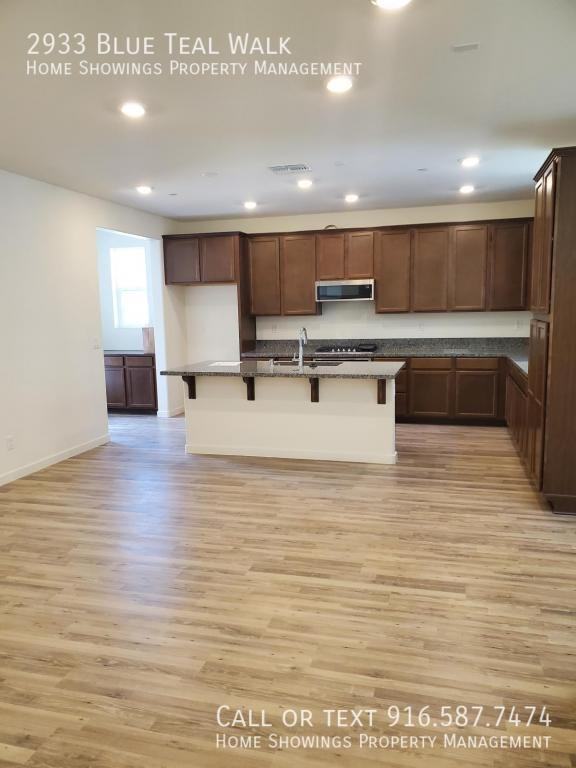 2933 Blue Teal Walk - Photo 3 of 34