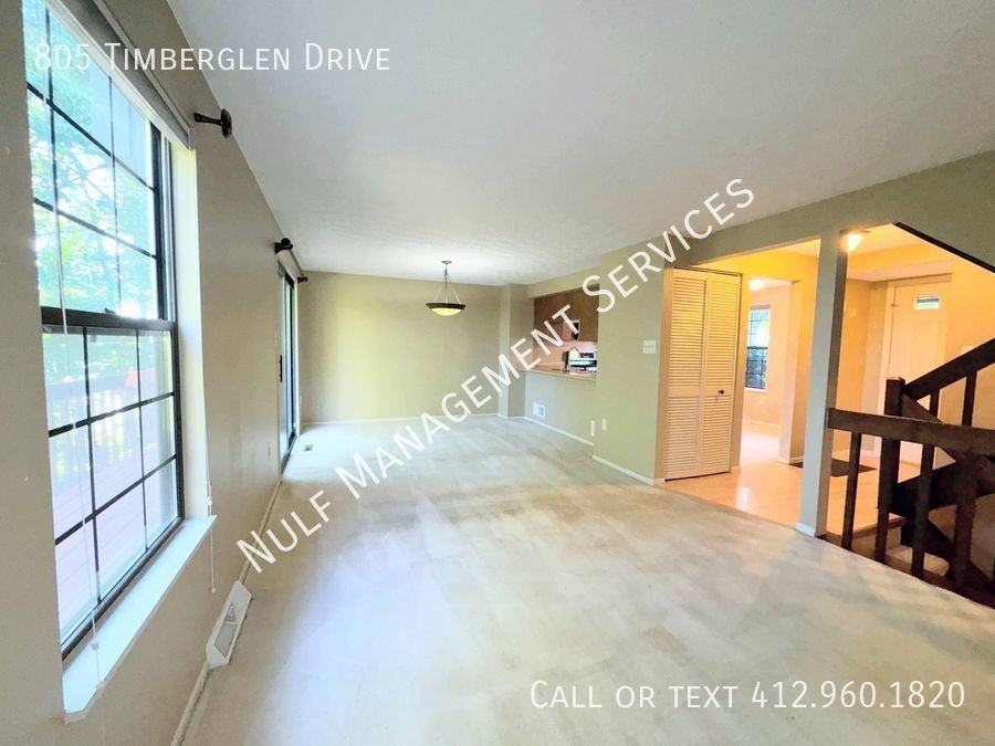 805 Timberglen Dr - Photo 3 of 12