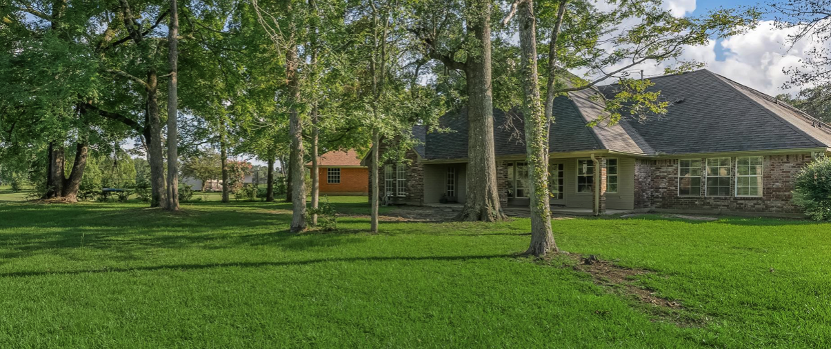 10475 Meadowview Dr #NA - Photo 2 of 15