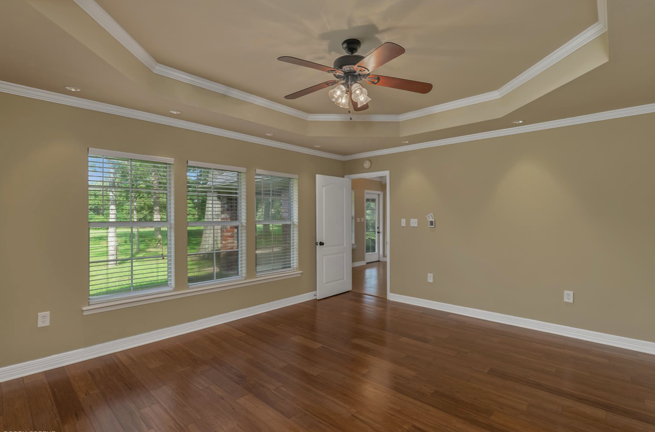 10475 Meadowview Dr #NA - Photo 7 of 15