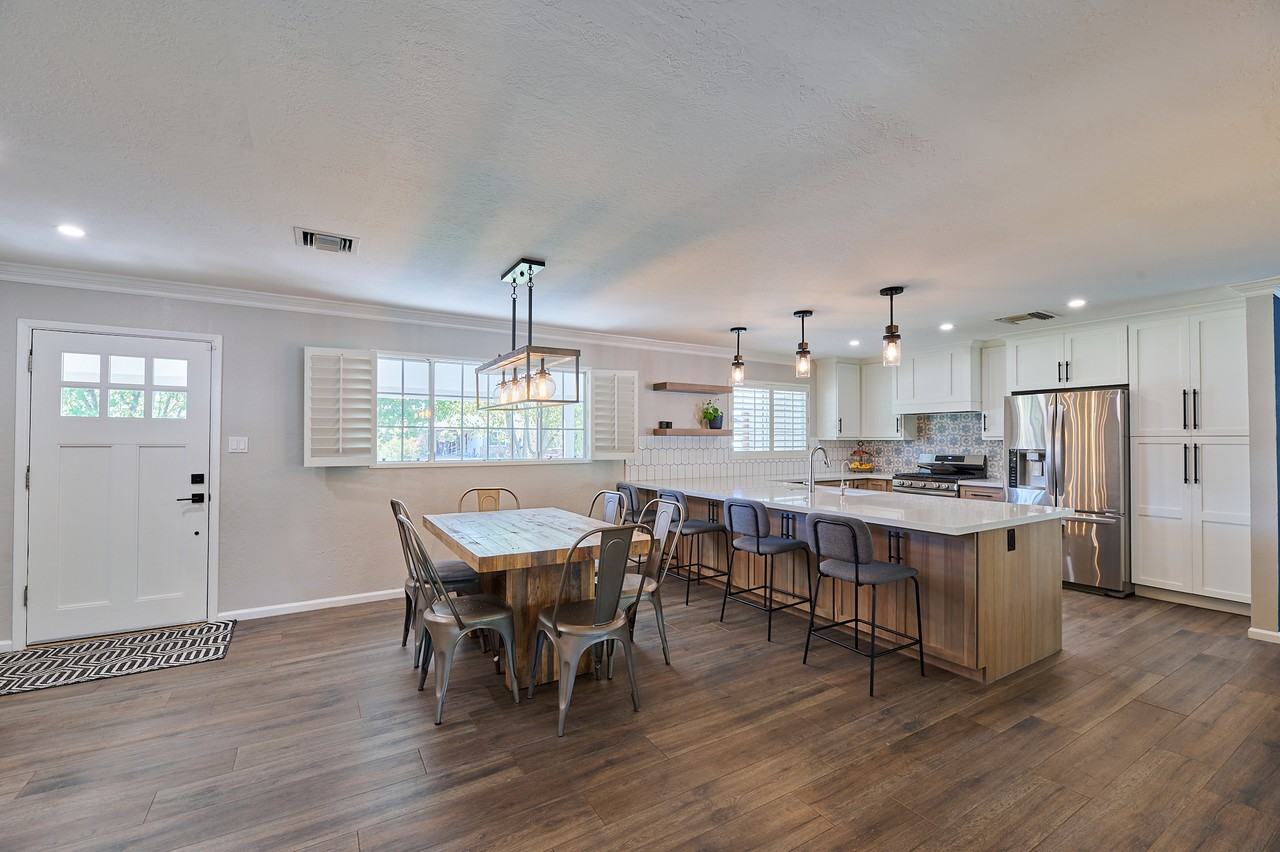 8049 N 16th Ave #NA - Photo 2 of 23