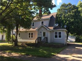 featured image of 524 Lake St #1
