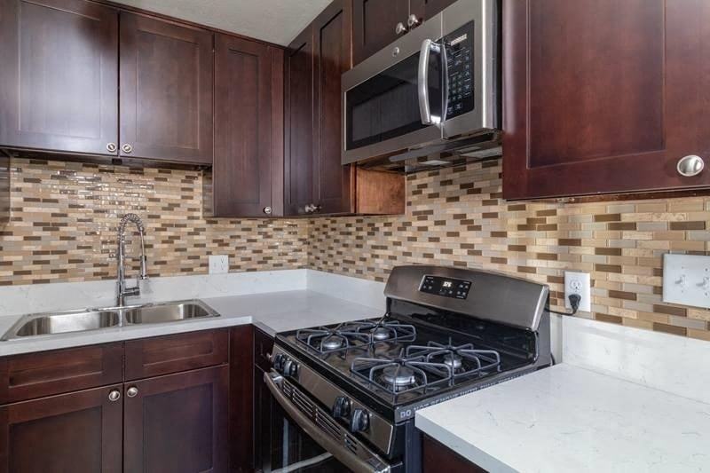 A41--1204-1208 West Adams Blvd. - Photo 5 of 15