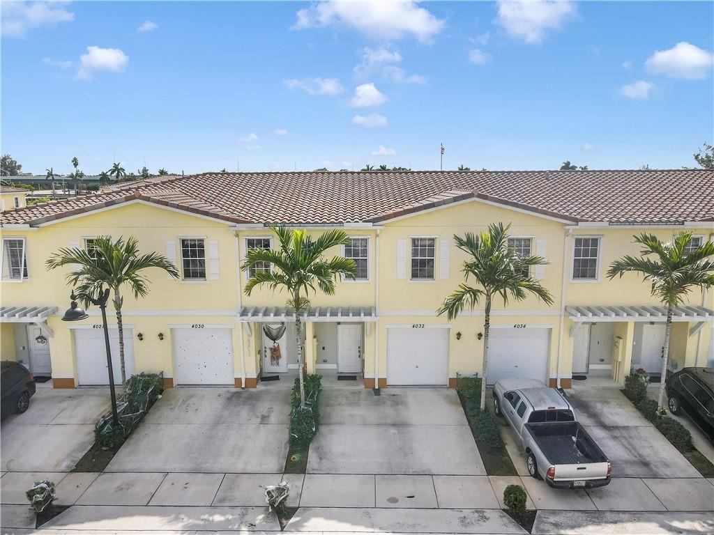 4032 Nw 11th St #1 - Photo 3 of 8