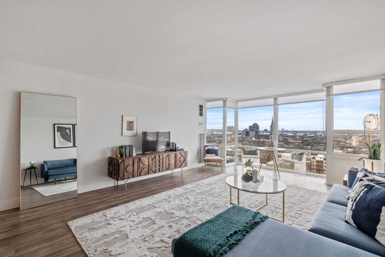 K Square - Photo 2 of 37