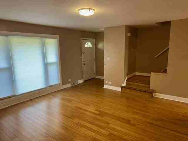 1290 N Wheeling Rd - Photo 3 of 21