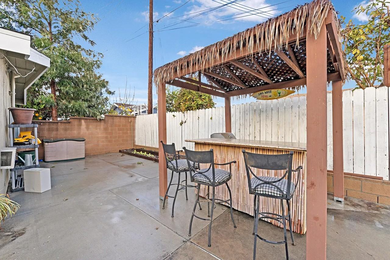 2609 West Palais Road - Photo 2 of 17