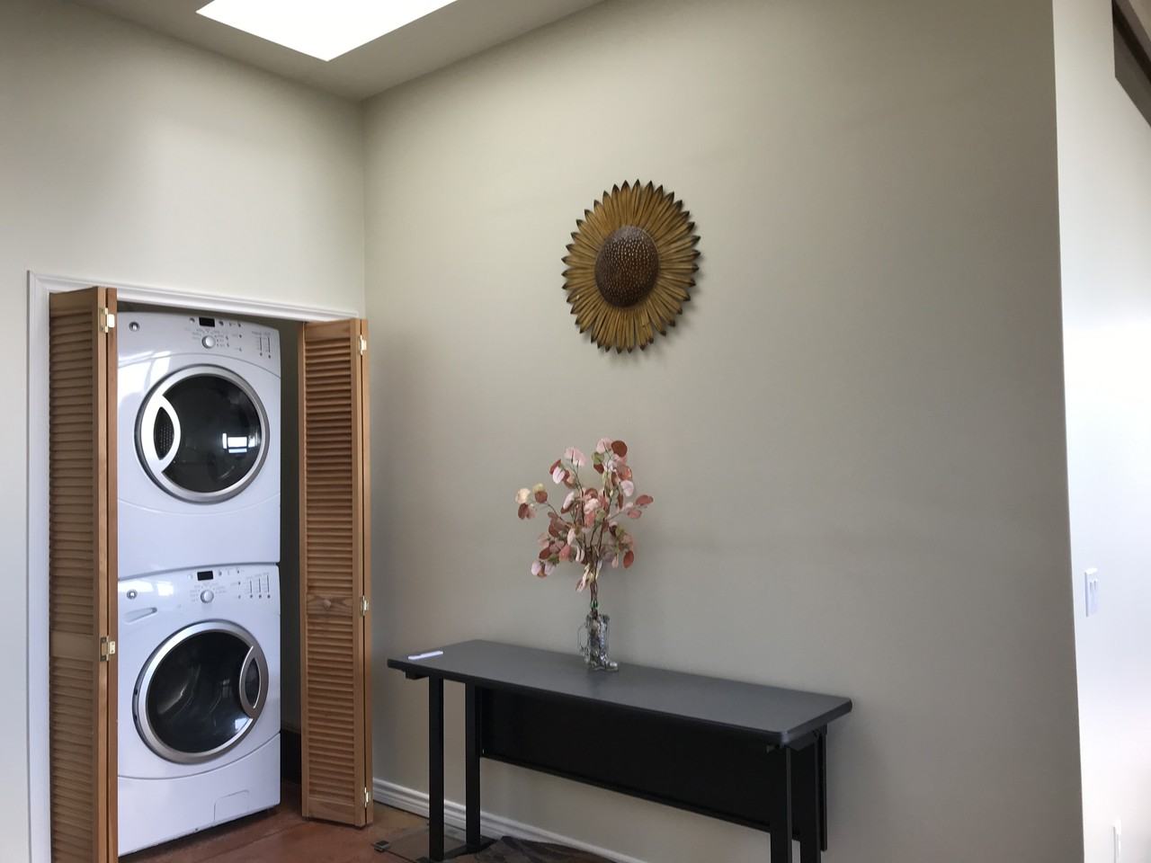 6153 Sunshine Coast Highway - Photo 2 of 10