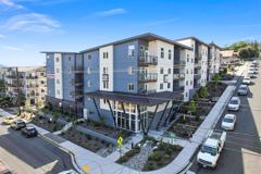 500 500 32nd St  - 200 Corner - Photo 1 of 1