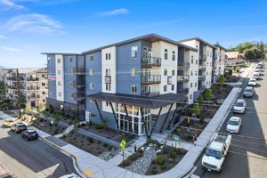 featured image of 500 32nd St #306