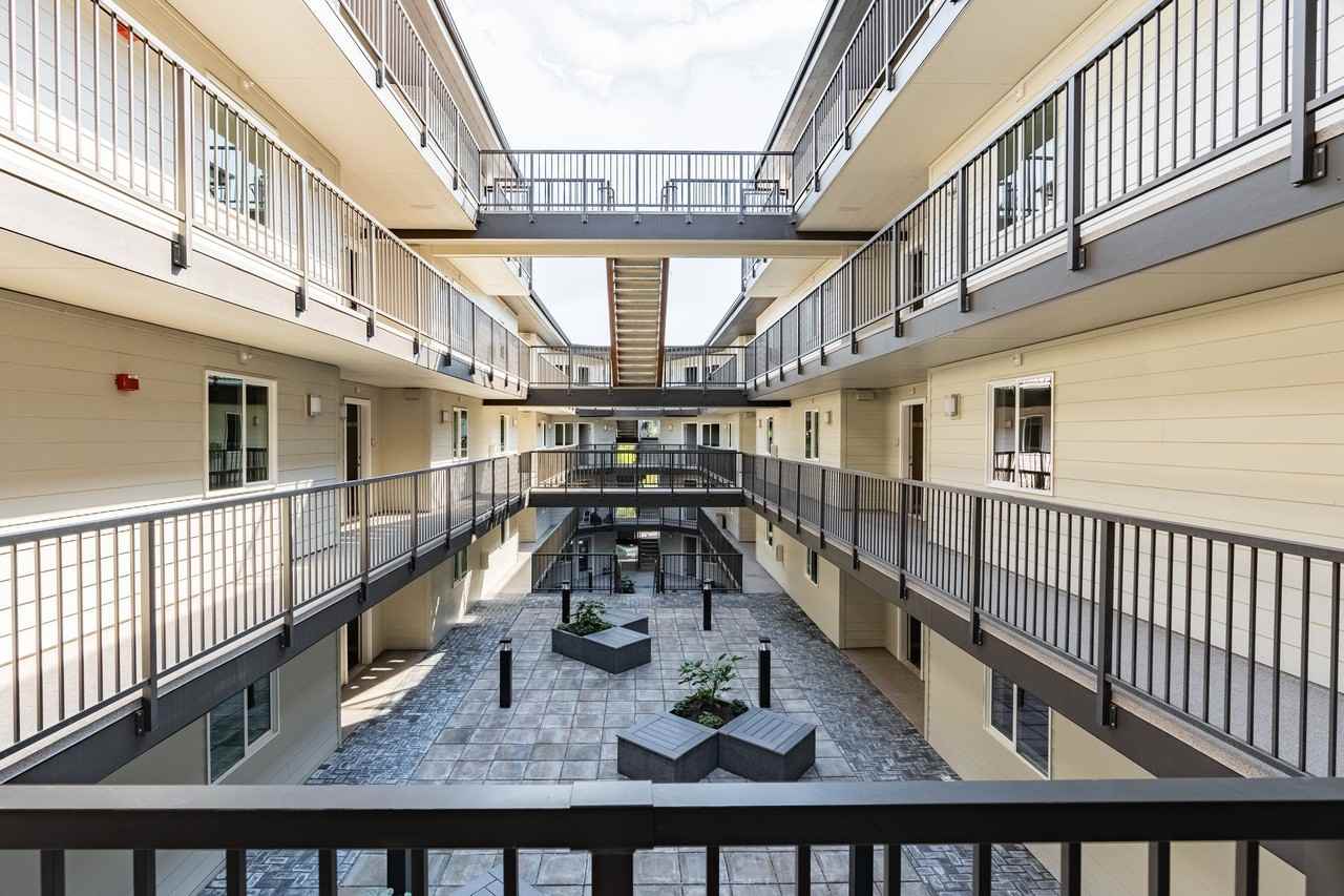 500 32nd St #209 - Photo 3 of 25