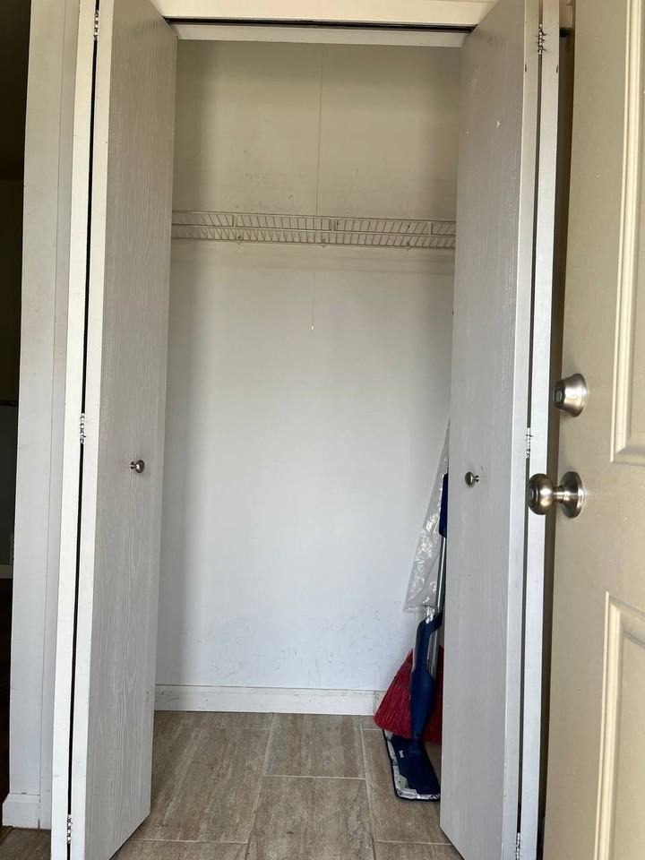 1891 Vine Way Drive #34 - Photo 3 of 27
