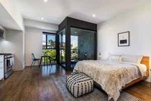featured image of 1737 N Las Palmas Ave