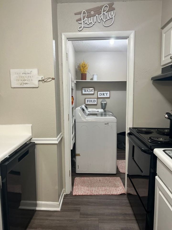 Oaks at Edgemont - Photo 3 of 24