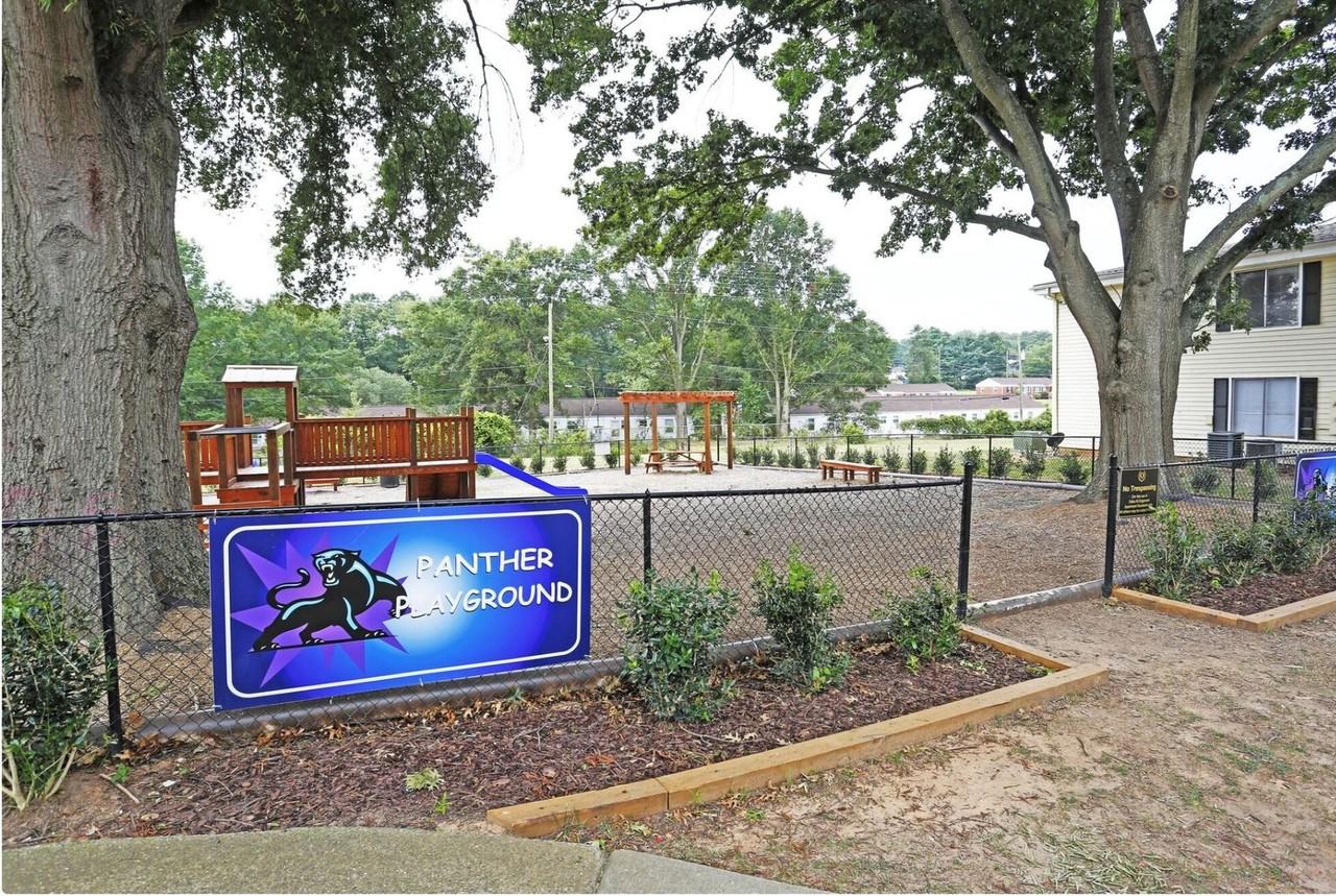 Oaks at Edgemont - Photo 6 of 24