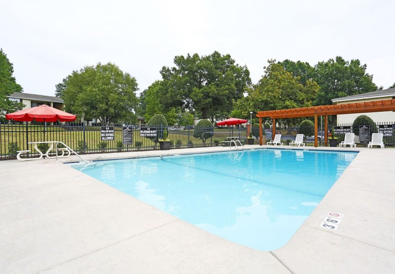 Oaks at Edgemont - Photo 7 of 24