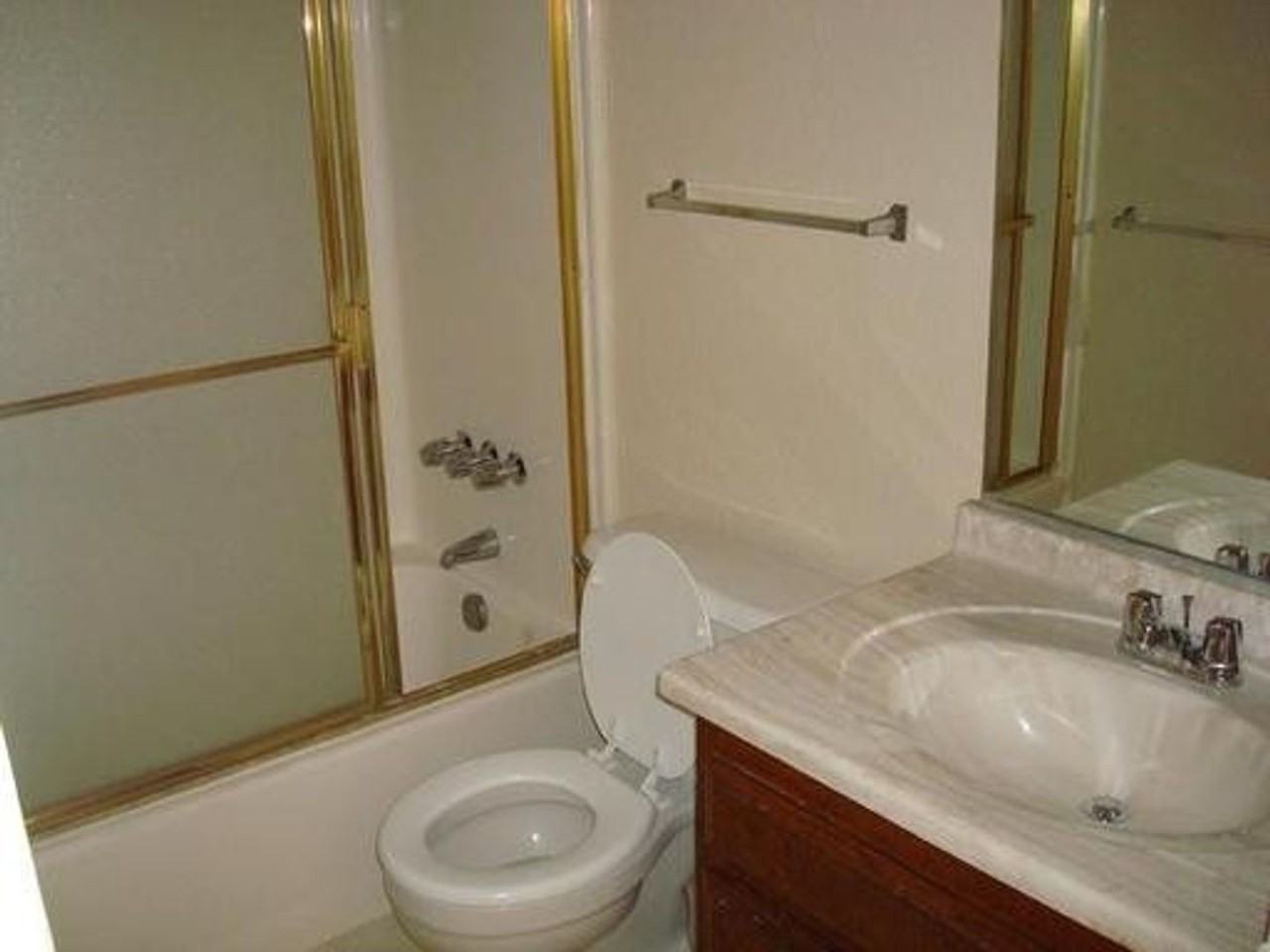 14115-21 Kornblum Ave. - Photo 6 of 21