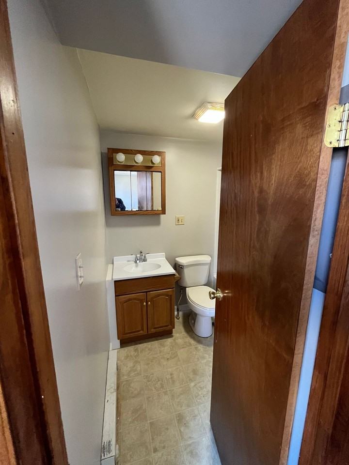 1015 1015 3rd St. - Photo 4 of 38