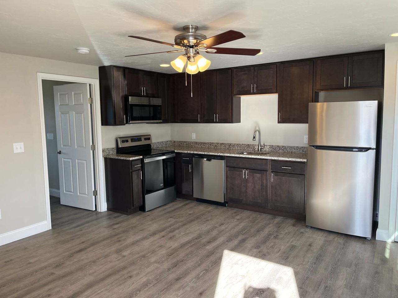 3533 Messersmith Rd - Photo 5 of 50