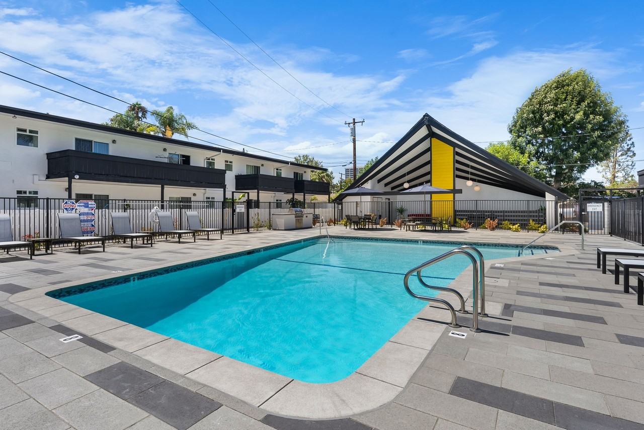 Westside Apartments - Photo 3 of 37