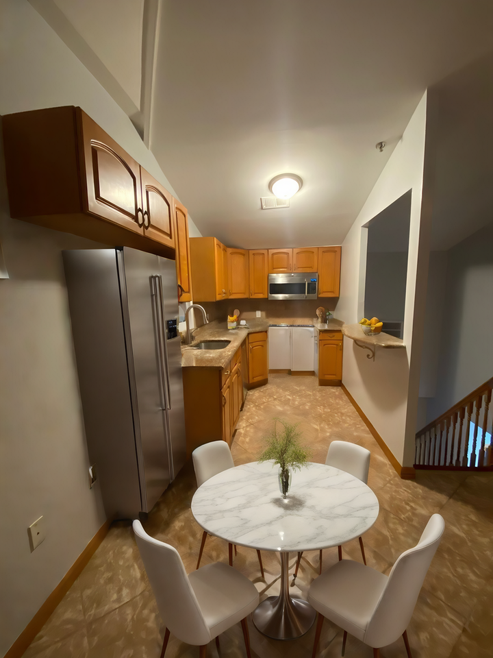 812 - OM-812 New York Avenue LLC - Photo 5 of 18