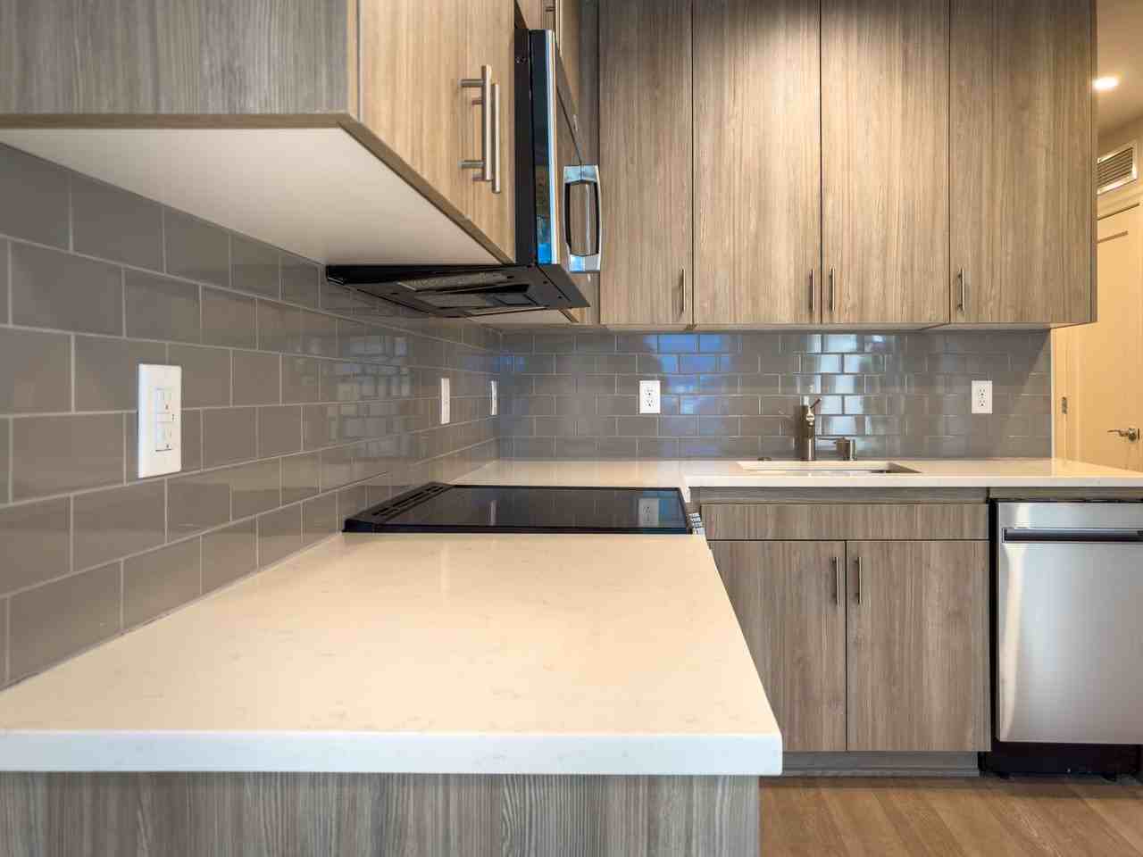 Weavers Row - Photo 3 of 50